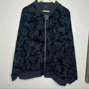 Torrid NWT Black Burnout Velvet Bomber Jacket Sz 3